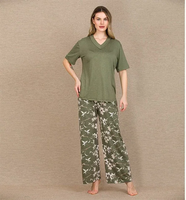 Şık Tasarım Çiçek Desenli Yeşil Kısa Kol Viskon Pijama Takımı